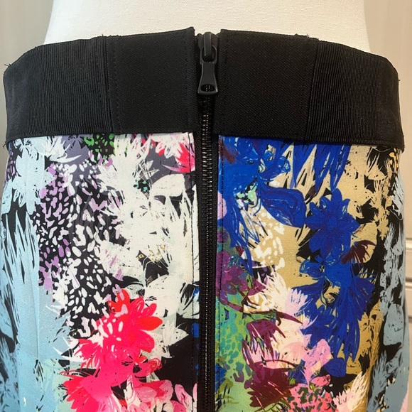 Milly Ombre Floral Print Midi Pencil Skirt - Picture 9 of 16